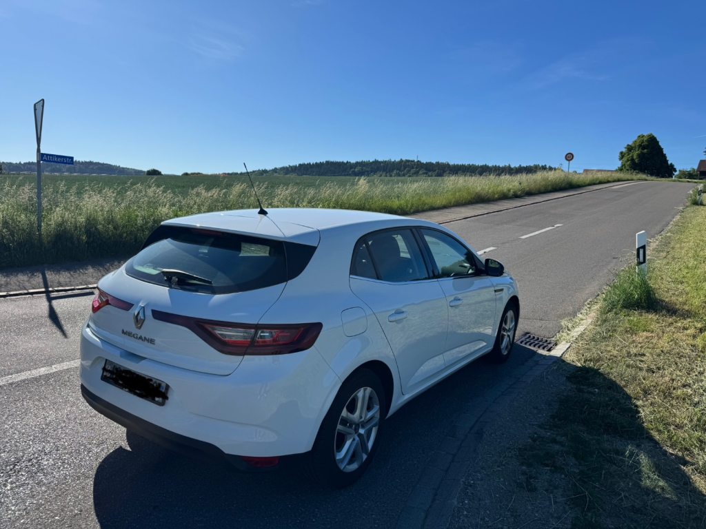 RENAULT MÉGANE 1.2 TCe Zen, Benzin, Occasion / Gebraucht, Handschaltung - 5