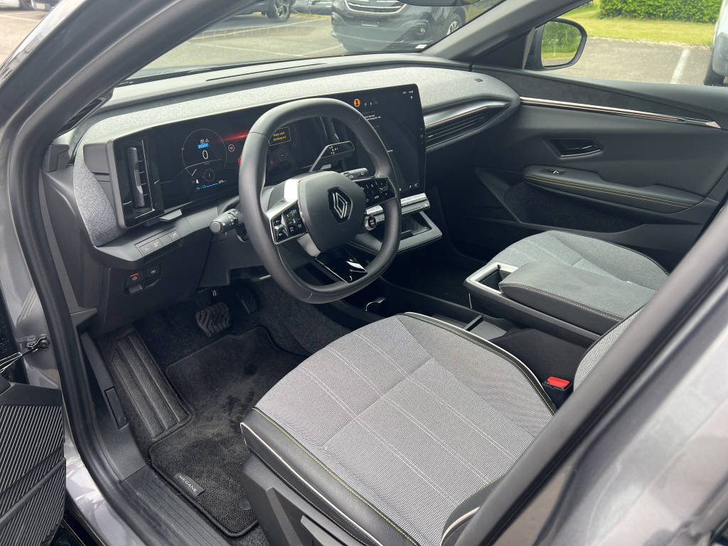 RENAULT Mégane E-Tech techno, Électrique, Voiture de démonstration, Automatique - 7