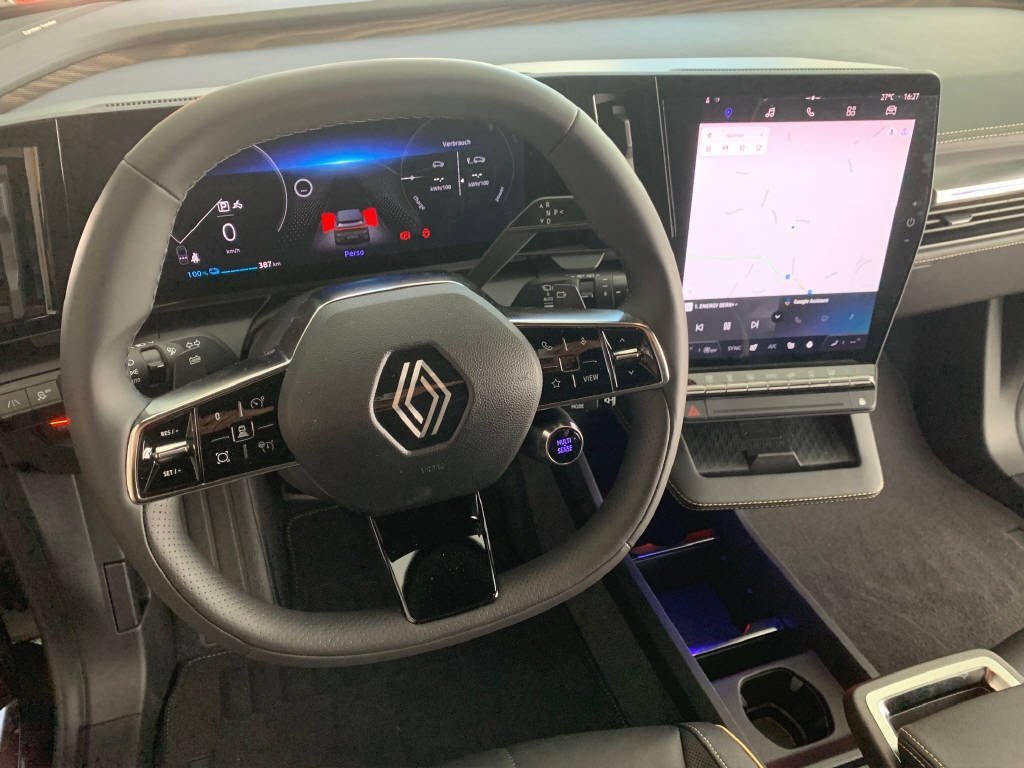 RENAULT Mégane E-Tech iconic, Electric, Ex-demonstrator, Automatic - 6