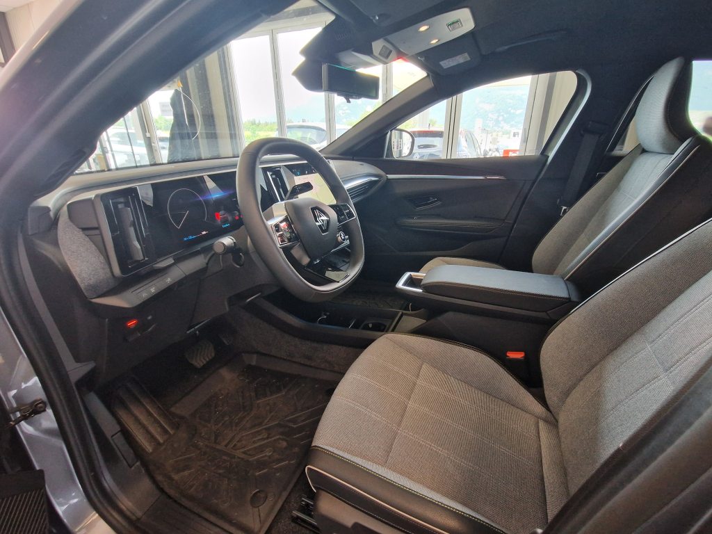 RENAULT MÉGANE techno E-Tech, Électrique, Voiture de démonstration, Automatique - 6
