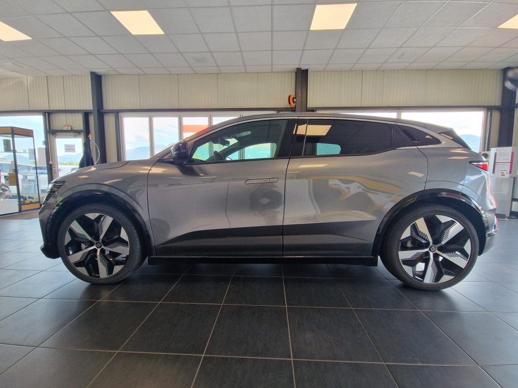 RENAULT MÉGANE techno E-Tech, Électrique, Voiture de démonstration, Automatique - 2