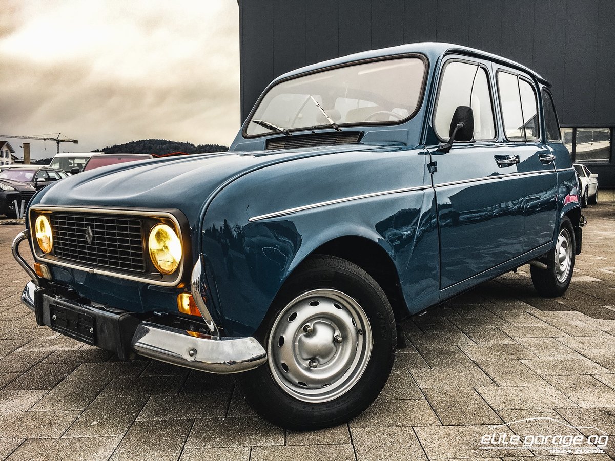 RENAULT R4 845 Export TL