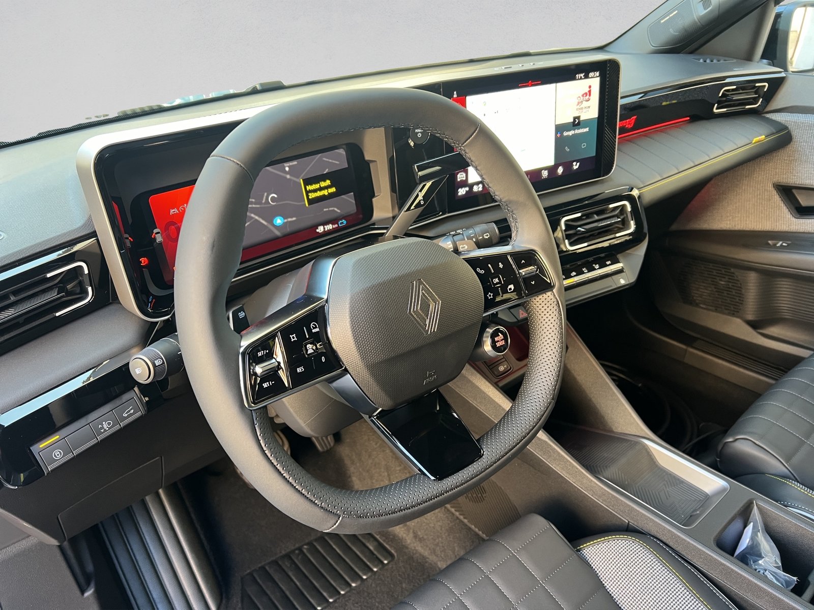RENAULT R4 E-Tech Comfort Range 52 kWh Iconic, Electric, New car, Automatic - 6