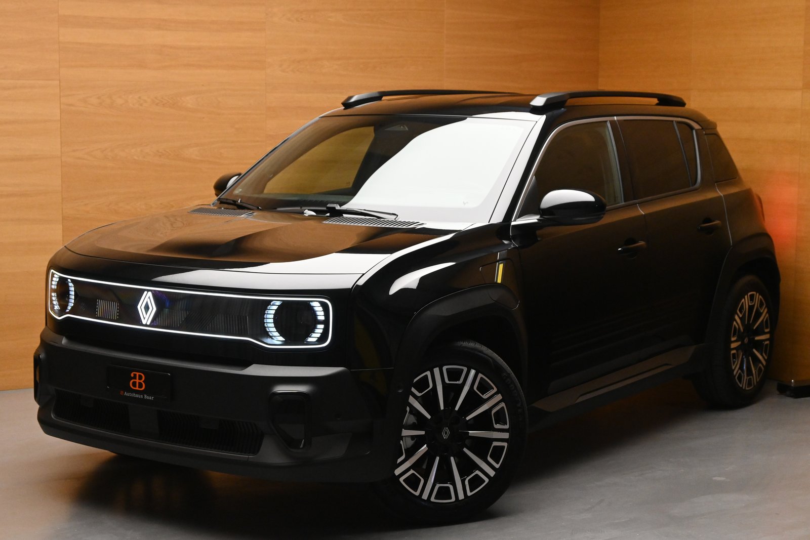 RENAULT R4 E-Tech Comfort Range 52 kWh Iconic