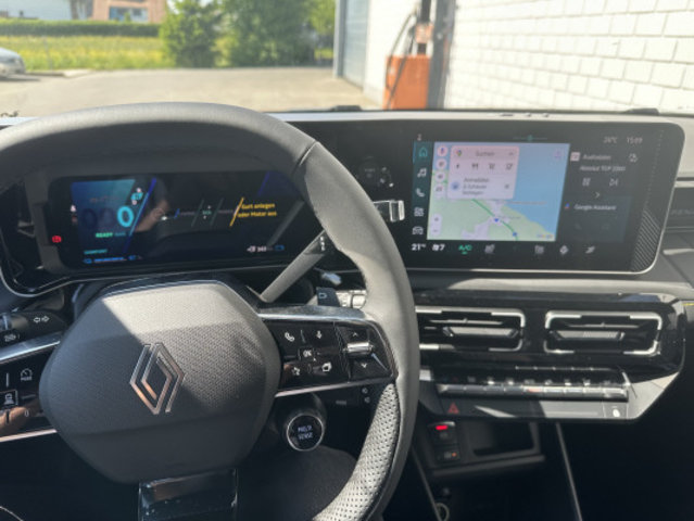 RENAULT R4 E-Tech CR 52kWh Iconic, Electric, Ex-demonstrator, Automatic - 7