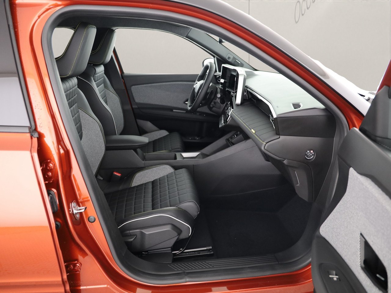 RENAULT R4 E-Tech Comfort Range iconic, Elektro, Neuwagen, Automatik - 7