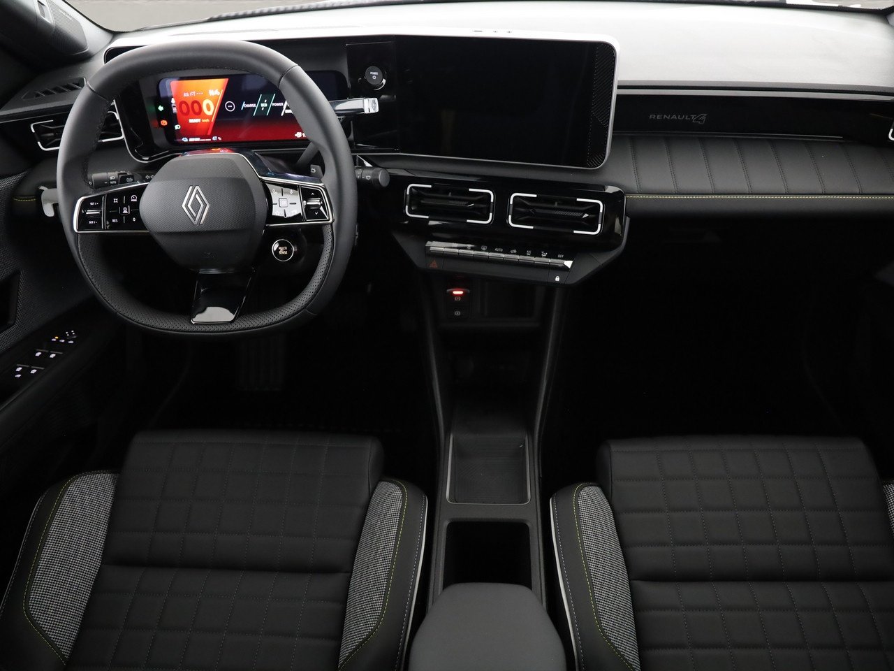RENAULT R4 E-Tech Comfort Range iconic, Elektro, Neuwagen, Automatik - 5