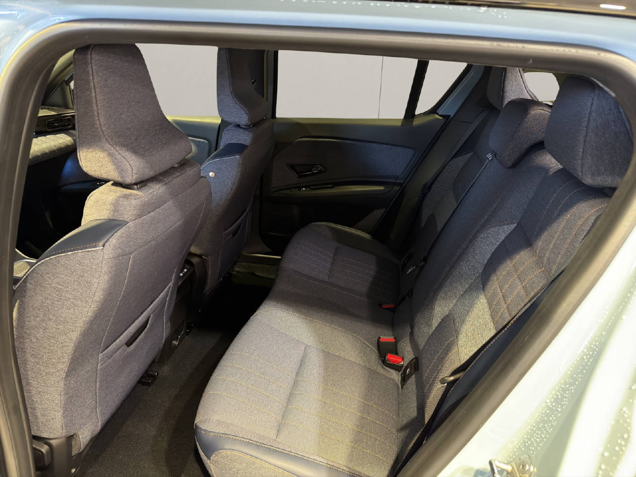 RENAULT R4 E-Tech Comfort Range techno, Electric, New car, Automatic - 7