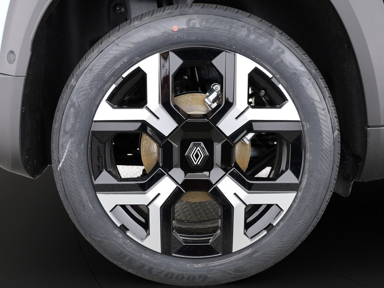 RENAULT R4 E-Tech Comfort Range techno, Elektro, Neuwagen, Automatik - 4