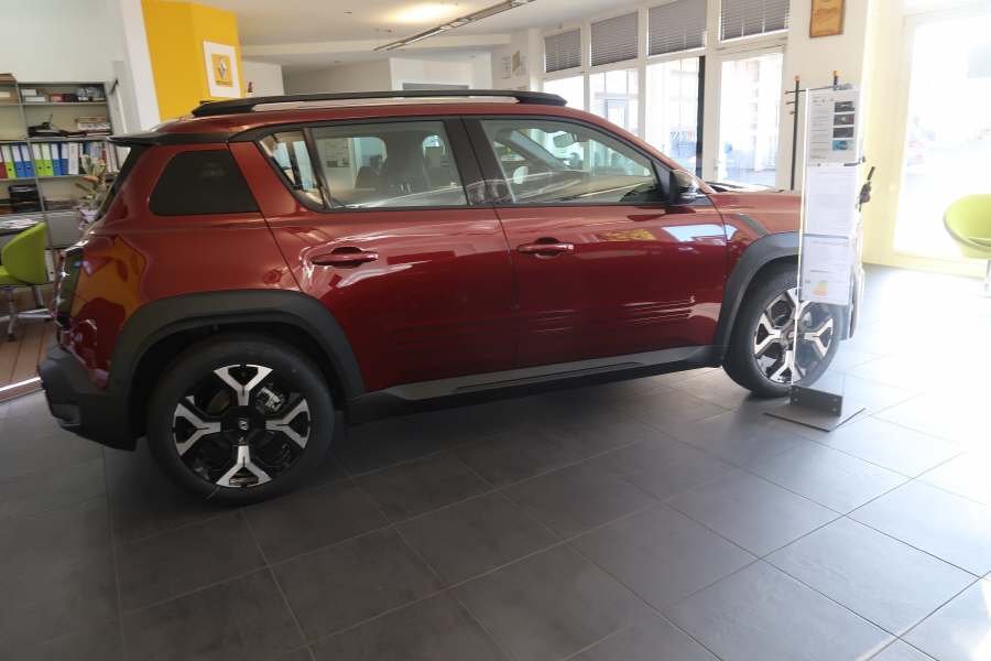 RENAULT R4 E-Tech Comfort Range techno, Électrique, Voiture nouvelle, Automatique - 3