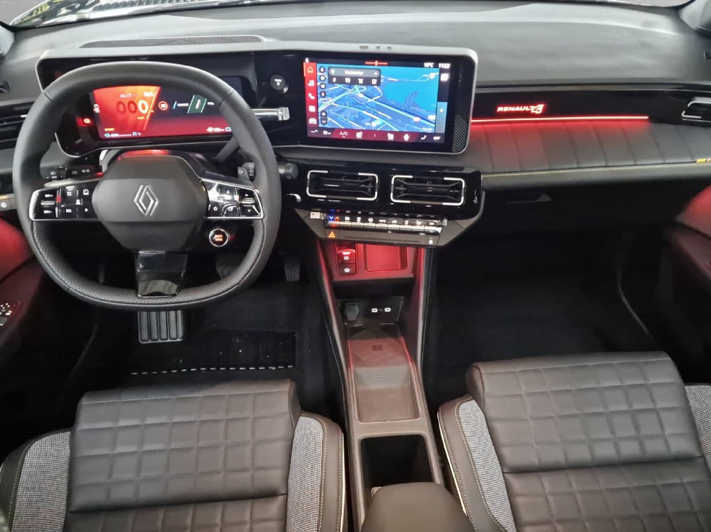 RENAULT R4 E-Tech Comfort Range iconic, Elettrica, Auto nuove, Automatico - 5