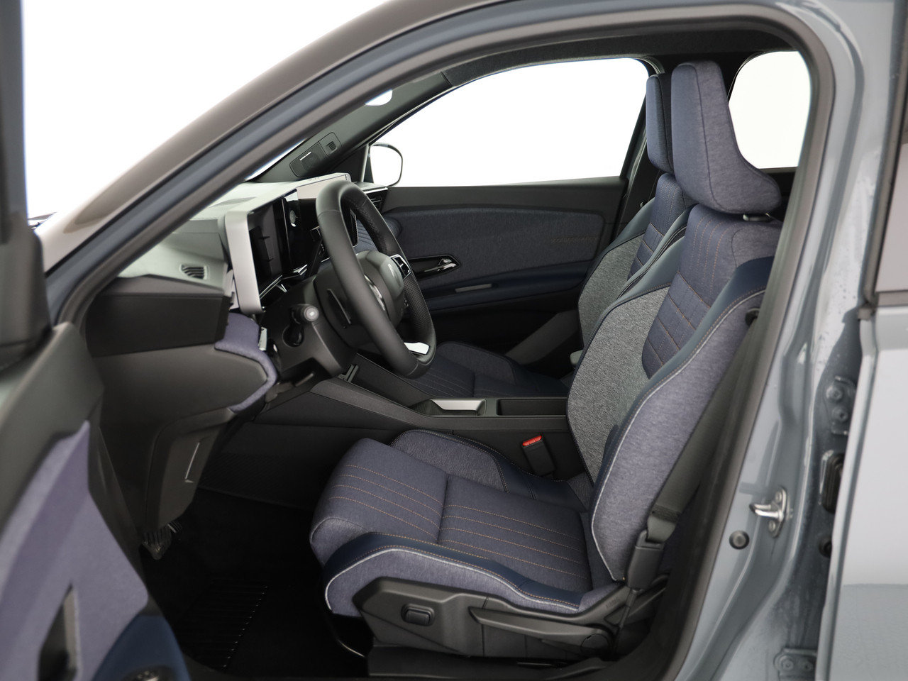 RENAULT R4 E-Tech Comfort Range techno, Électrique, Voiture nouvelle, Automatique - 6