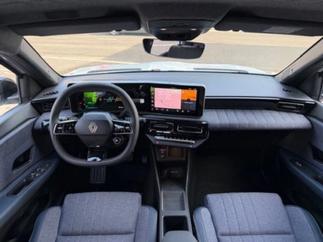 RENAULT R4 E-Tech Comfort Range techno, Électrique, Voiture nouvelle, Automatique - 7