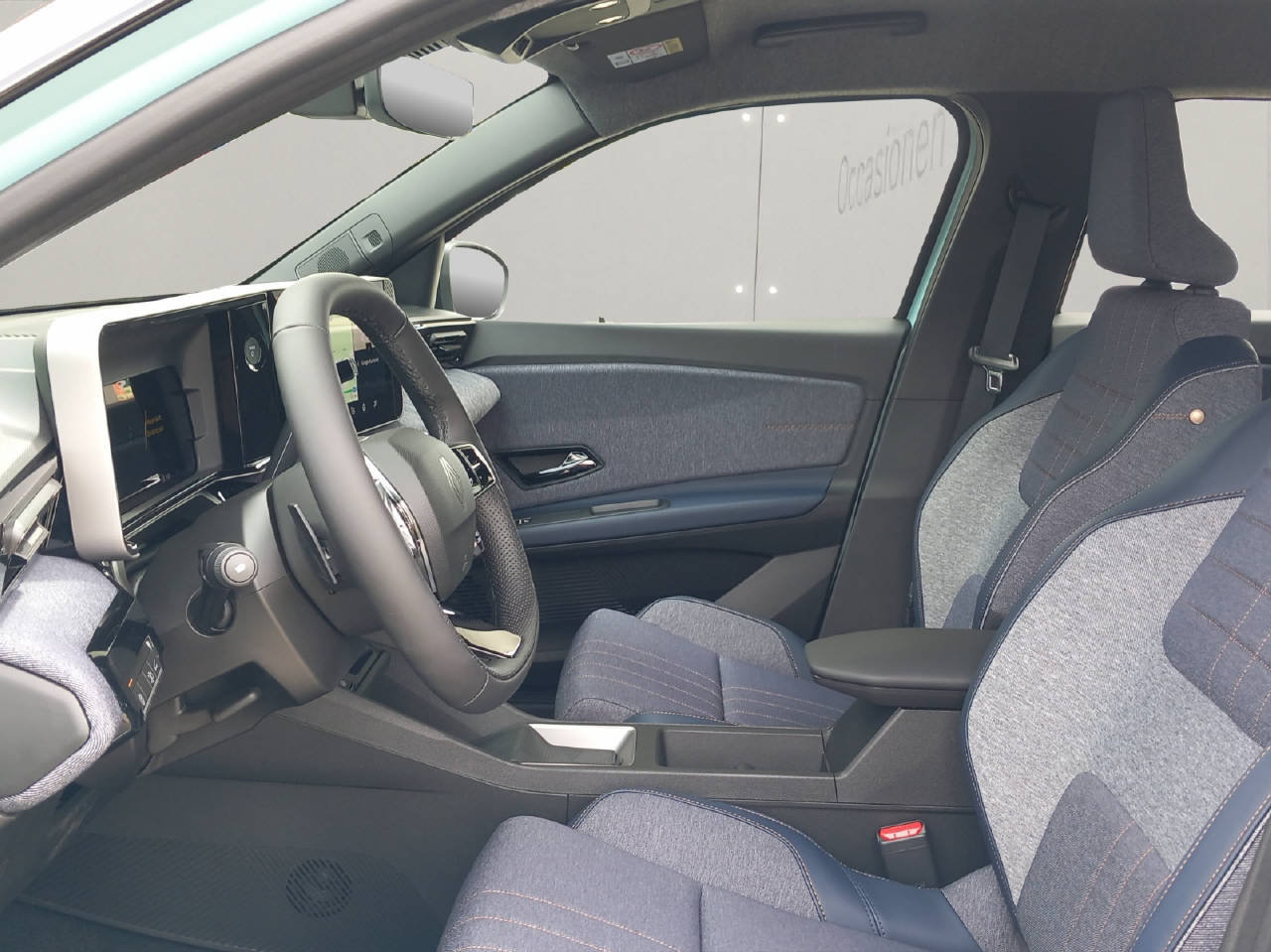 RENAULT R4 E-Tech Comfort Range techno, Électrique, Voiture nouvelle, Automatique - 4