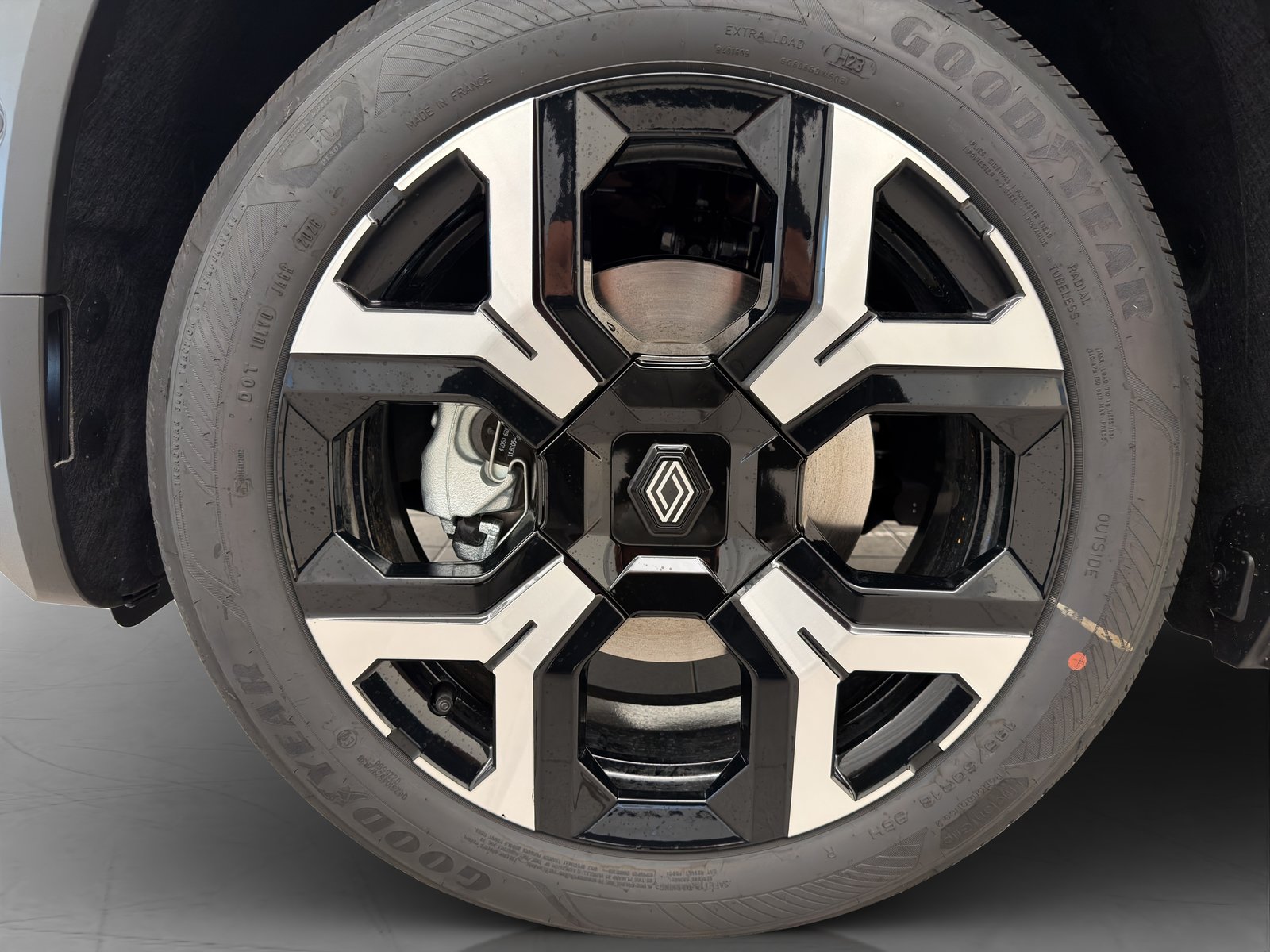 RENAULT R4 E-Tech Comfort Range techno, Elektro, Neuwagen, Automatik - 6