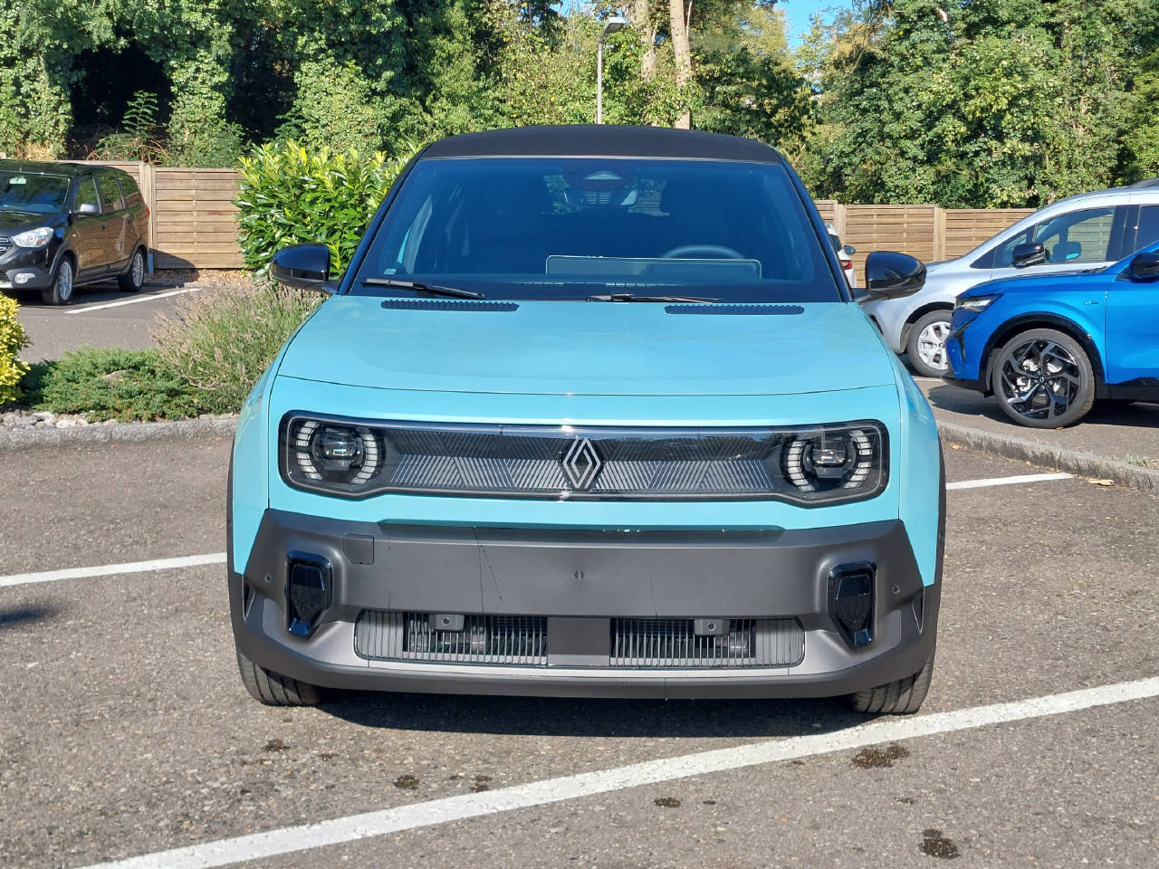 RENAULT R4 E-Tech Comfort Range plein sud iconic, Elektro, Neuwagen, Automatik - 2