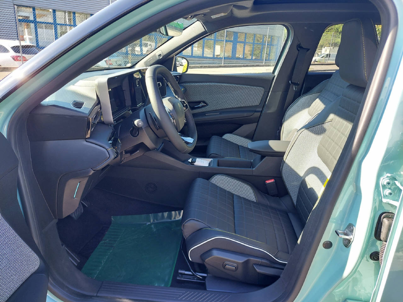 RENAULT R4 E-Tech Comfort Range plein sud iconic, Elektro, Neuwagen, Automatik - 6