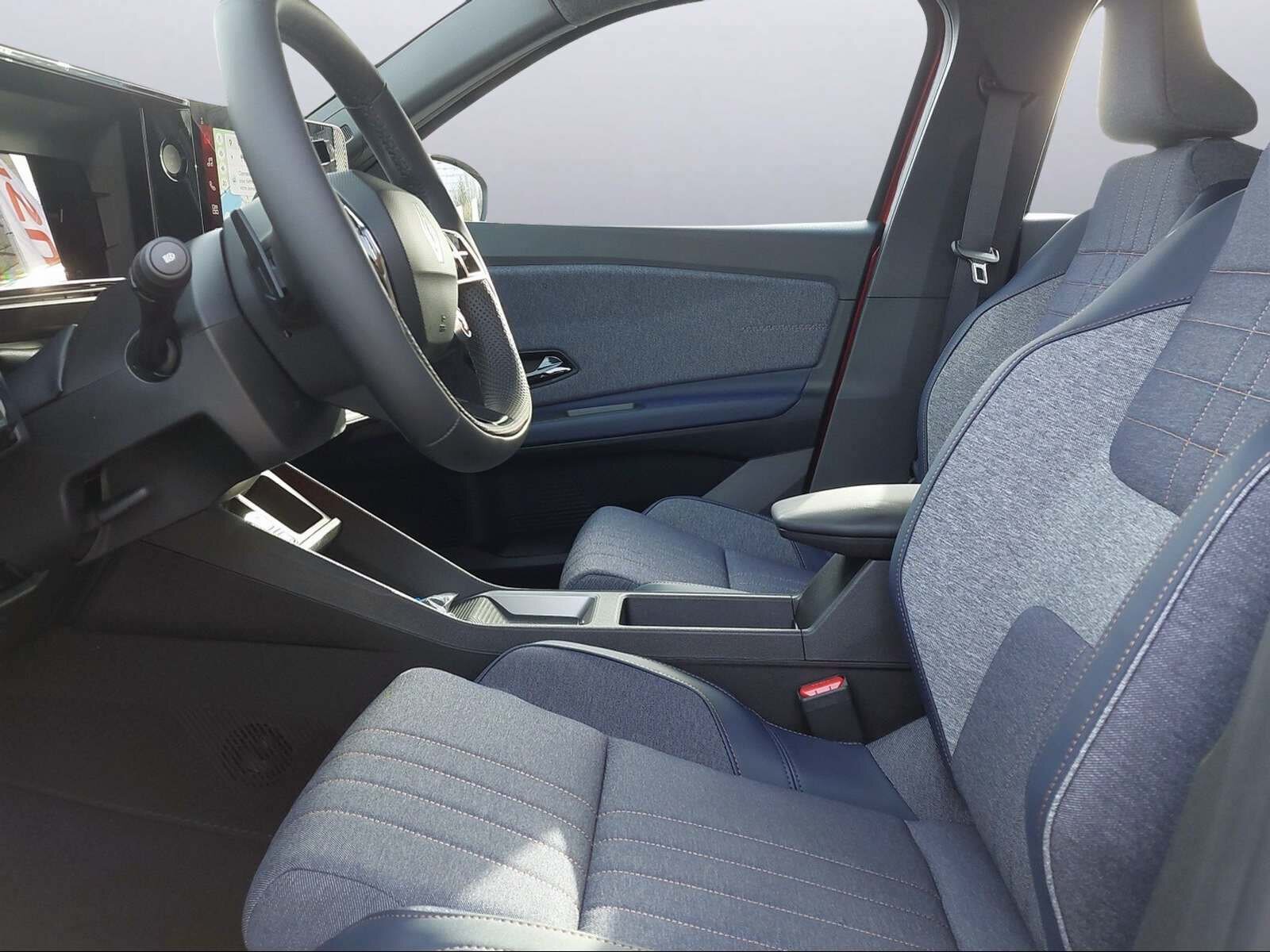 RENAULT R4 E-Tech Comfort Range techno, Électrique, Voiture nouvelle, Automatique - 5