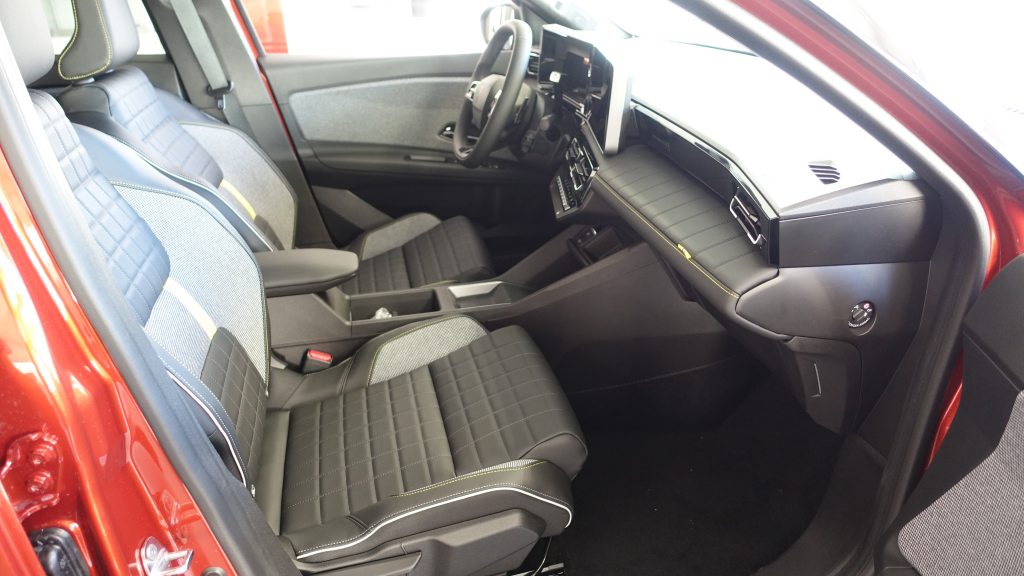 RENAULT R4 E-Tech Comfort Range iconic, Électrique, Voiture nouvelle, Automatique - 6
