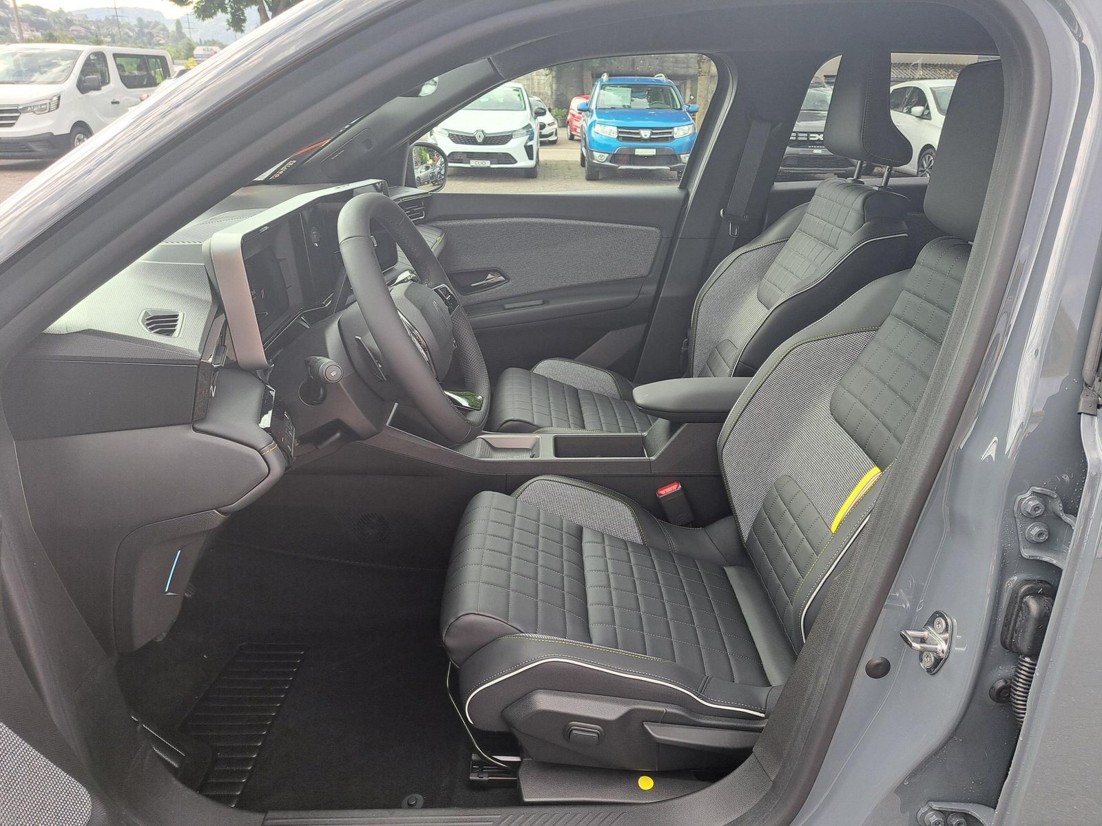 RENAULT R4 E-TECH ELECTRIC iconic 150PS Comfort Range, Électrique, Voiture de démonstration, Automatique - 6