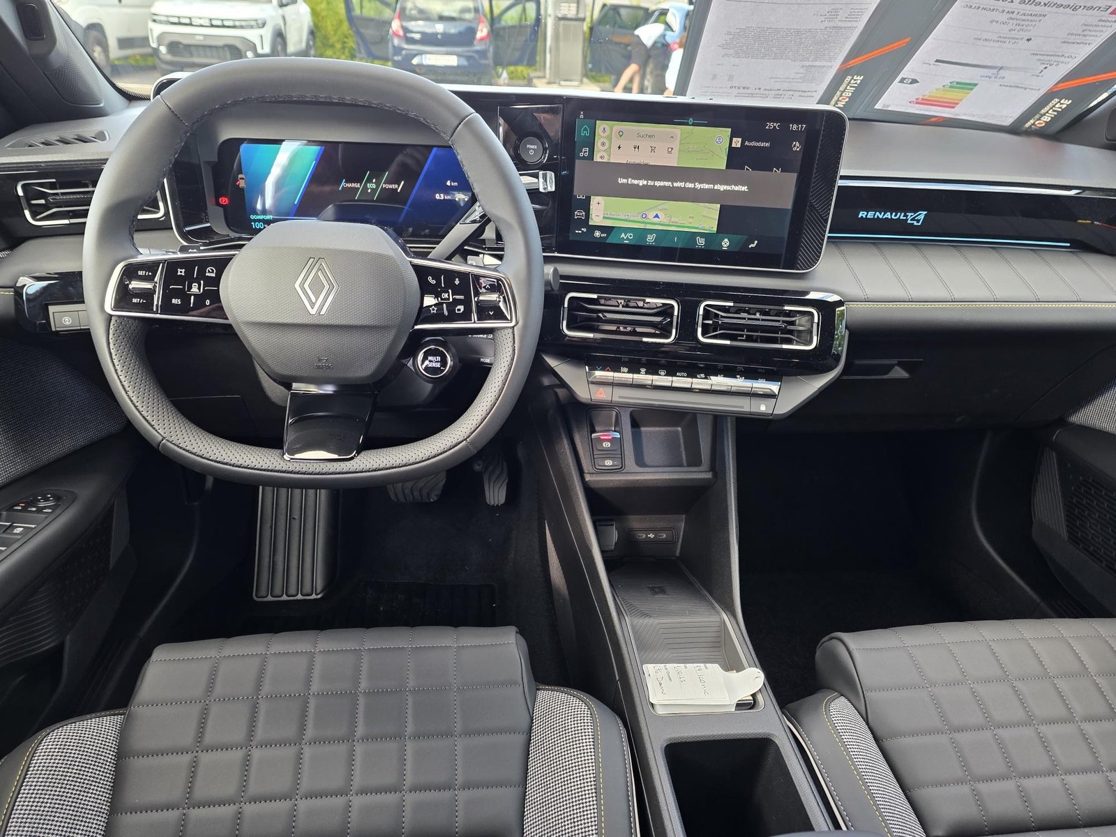 RENAULT R4 E-Tech Comfort Range iconic, Electric, Ex-demonstrator, Automatic - 7