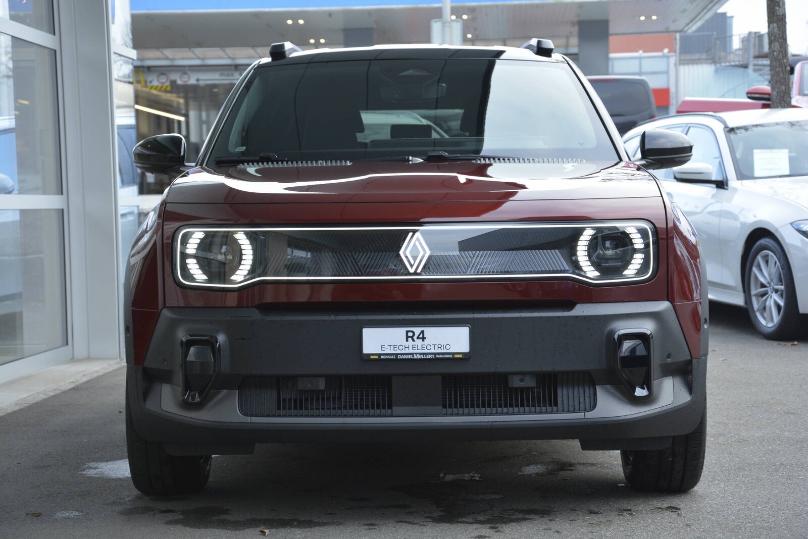 RENAULT R4 E-Tech electric iconic 150 Comfort Range, Elektro, Vorführwagen, Automatik - 2