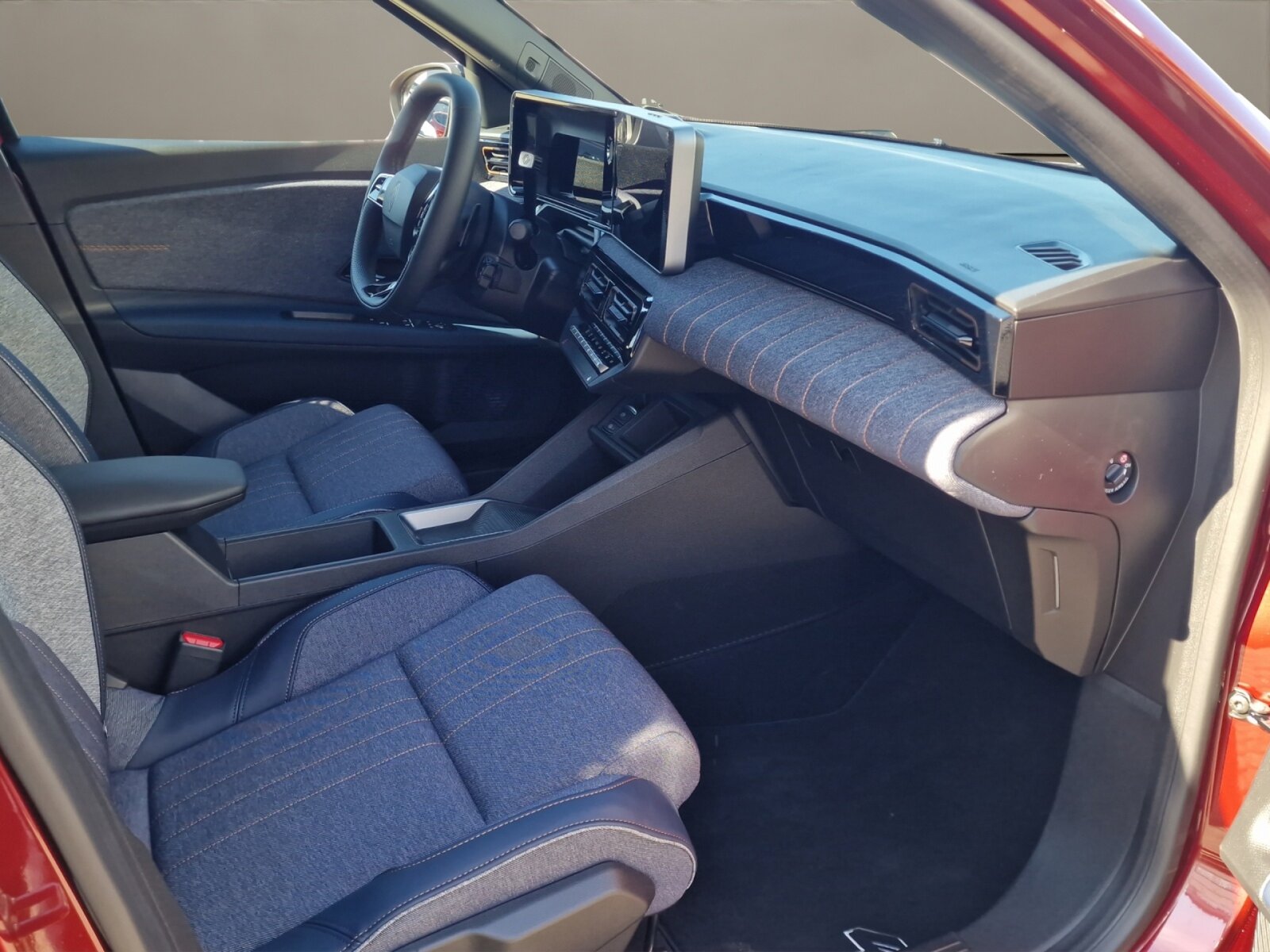 RENAULT R4 E-TECH ELECTRIC Techno 150 Comfort Range, Electric, Ex-demonstrator, Automatic - 7