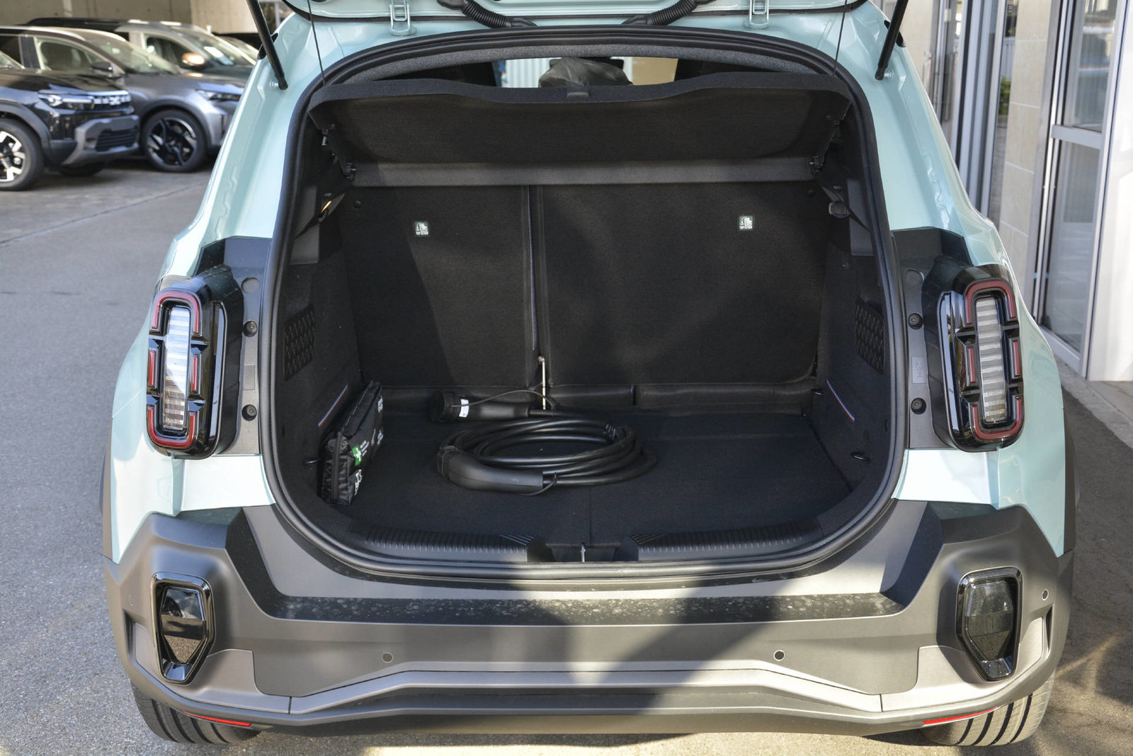 RENAULT R4 E-TECH ELECTRIC techno 150PS Comfort Range, Elektro, Neuwagen, Automat - 6