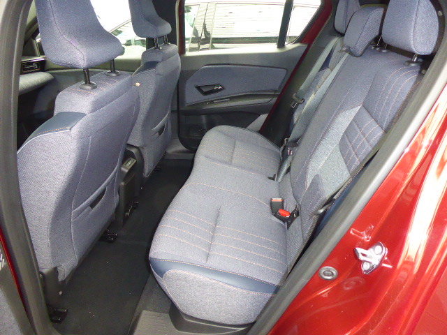 RENAULT R4 E-Tech Comfort Range techno 52 kWh Batterie, Elettrica, Auto nuove, Automatico - 6
