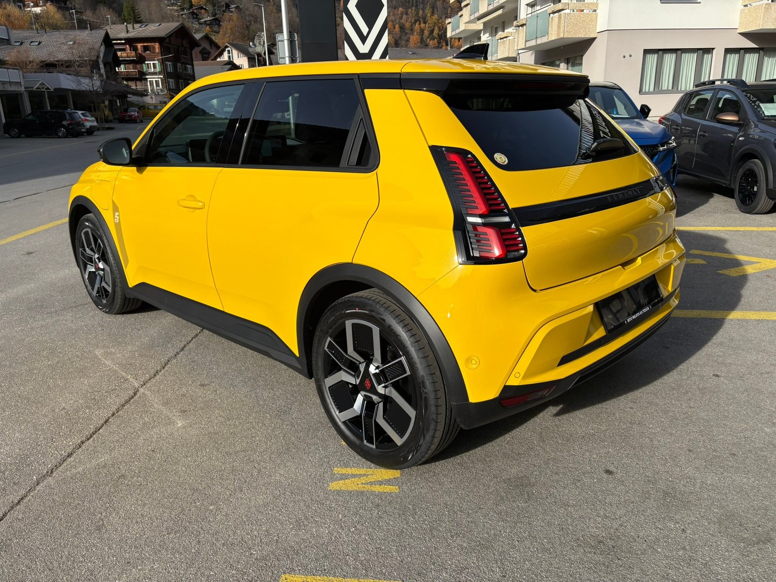 RENAULT R5 E-Tech CR 52kWh Techno, Electric, New car, Automatic - 5
