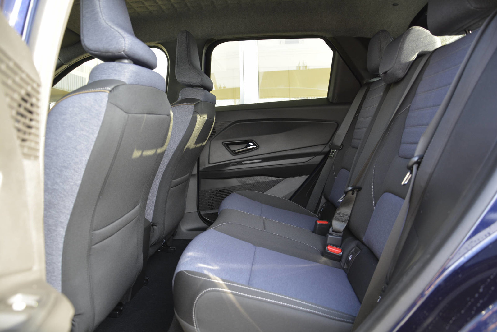 RENAULT R5 E-TECH ELECTRIC techno 150PS Comfort Range, Électrique, Voiture nouvelle, Automatique - 7