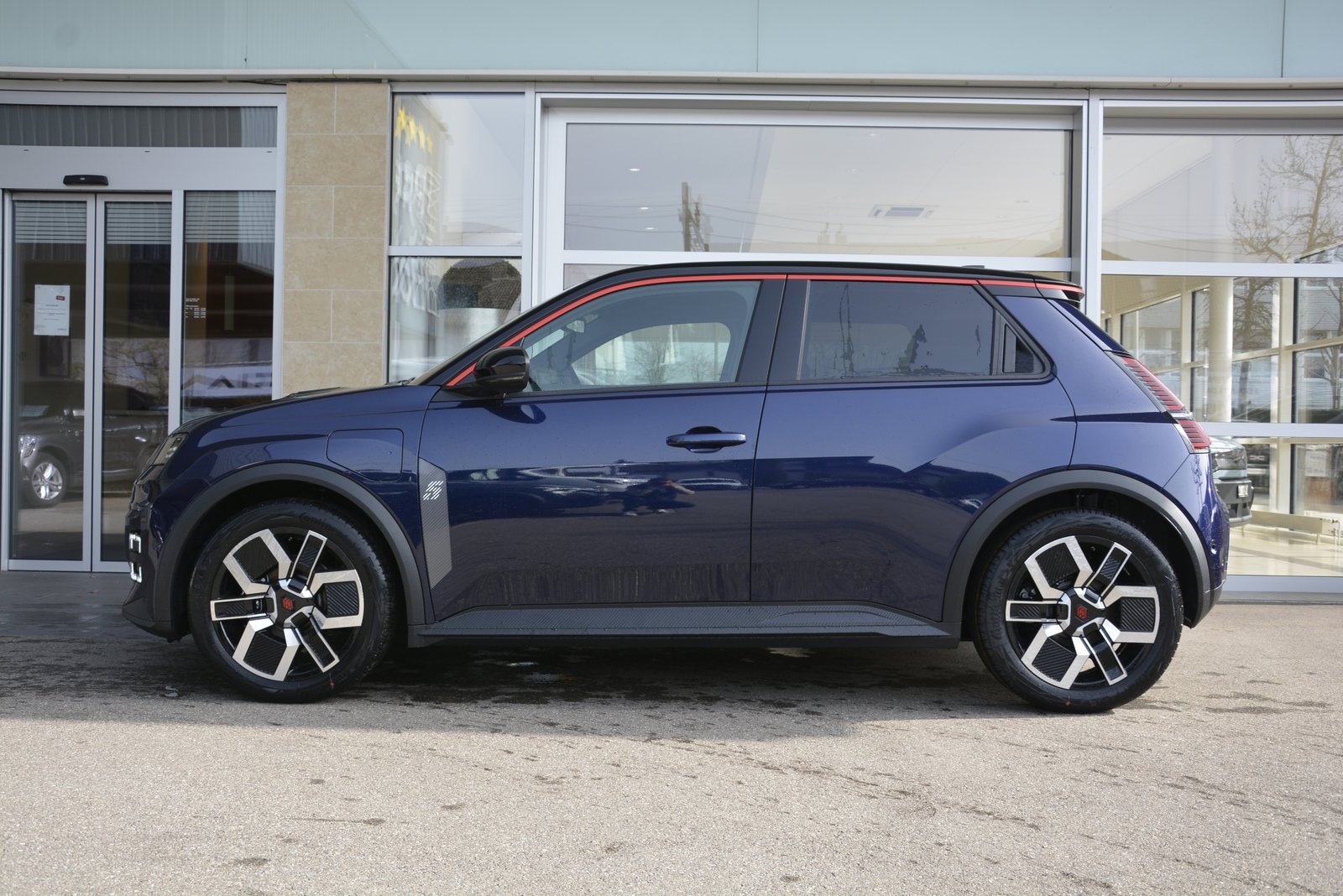 RENAULT R5 E-TECH ELECTRIC techno 150PS Comfort Range, Électrique, Voiture nouvelle, Automatique - 3