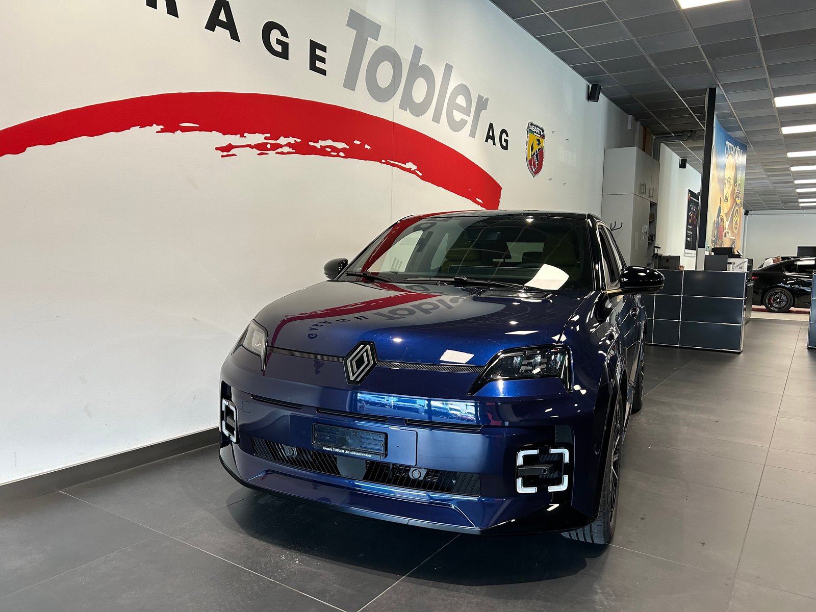 RENAULT R5 E-Tech Comfort Range 52 kWh Iconic Five, Elettrica, Auto nuove, Automatico - 4