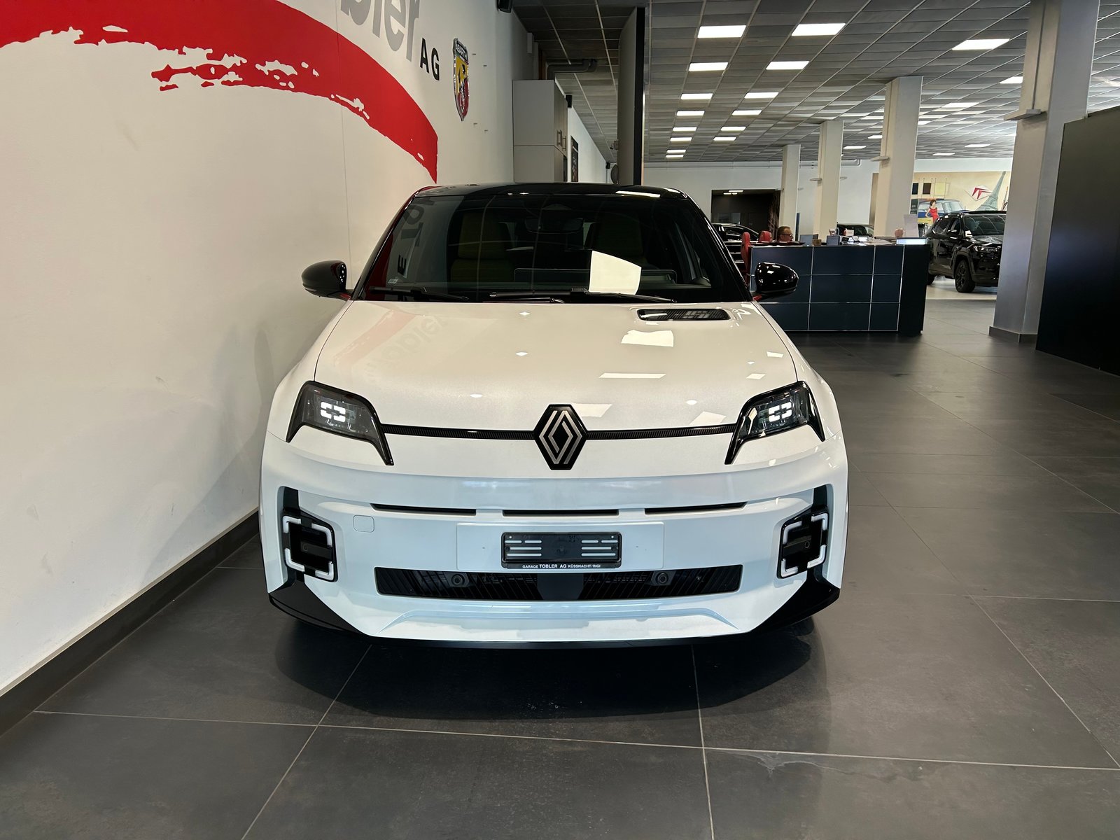 RENAULT R5 E-Tech Comfort Range 52 kWh Iconic Five, Elettrica, Auto nuove, Automatico - 4