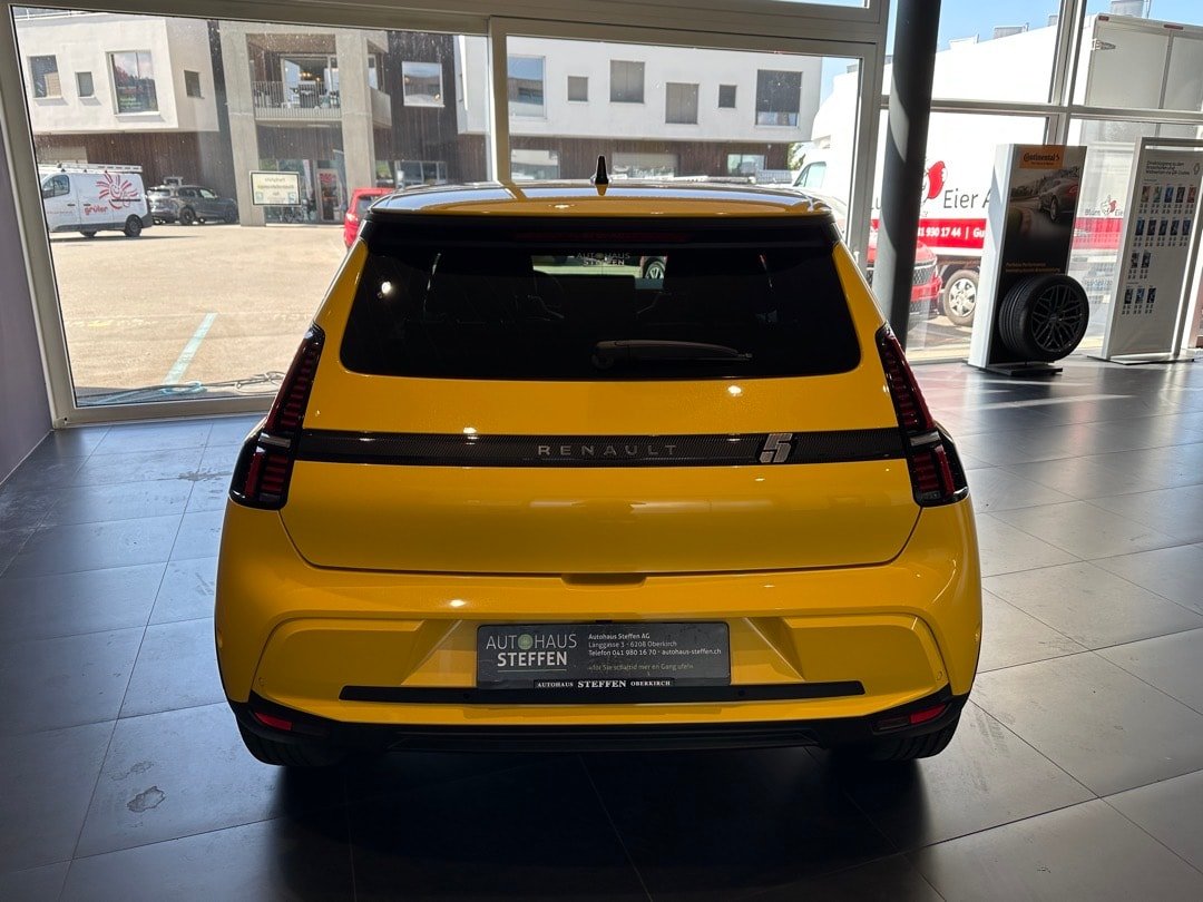 RENAULT R5 E-Tech Comfort Range 52 kWh Iconic Five, Electric, Second hand / Used, Automatic - 6