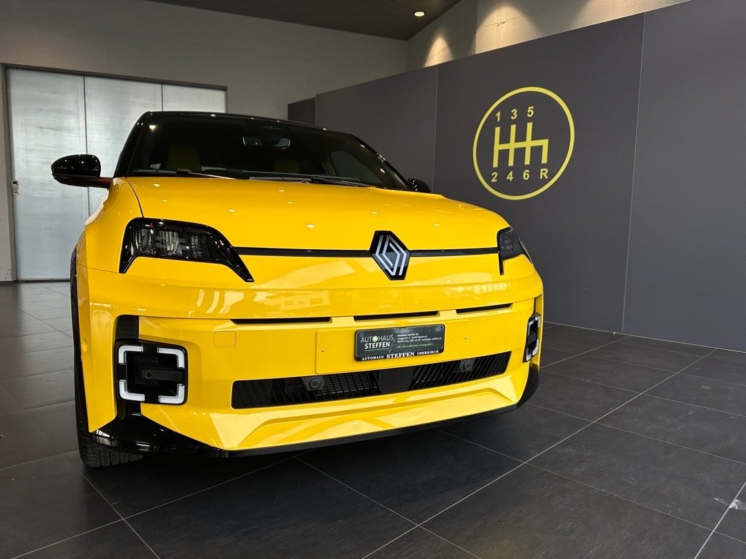 RENAULT R5 E-Tech Comfort Range 52 kWh Iconic Five, Elettrica, Auto dimostrativa, Automatico - 2