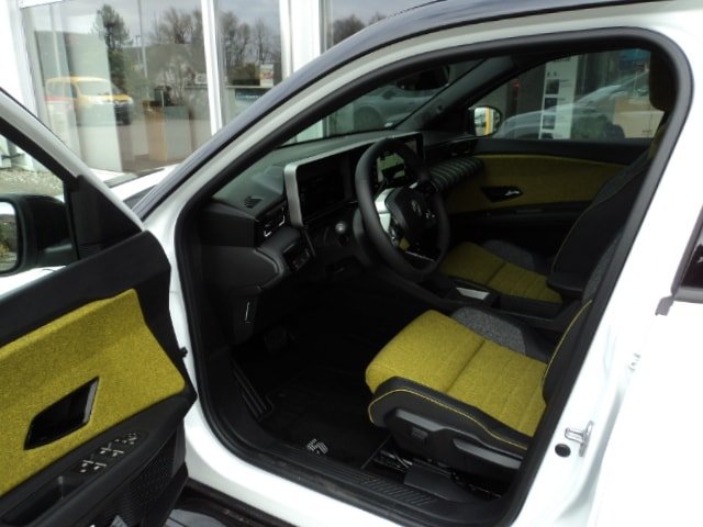 RENAULT R5 E-Tech Comfort Range 52 kWh Iconic Five, Electric, Ex-demonstrator, Automatic - 2