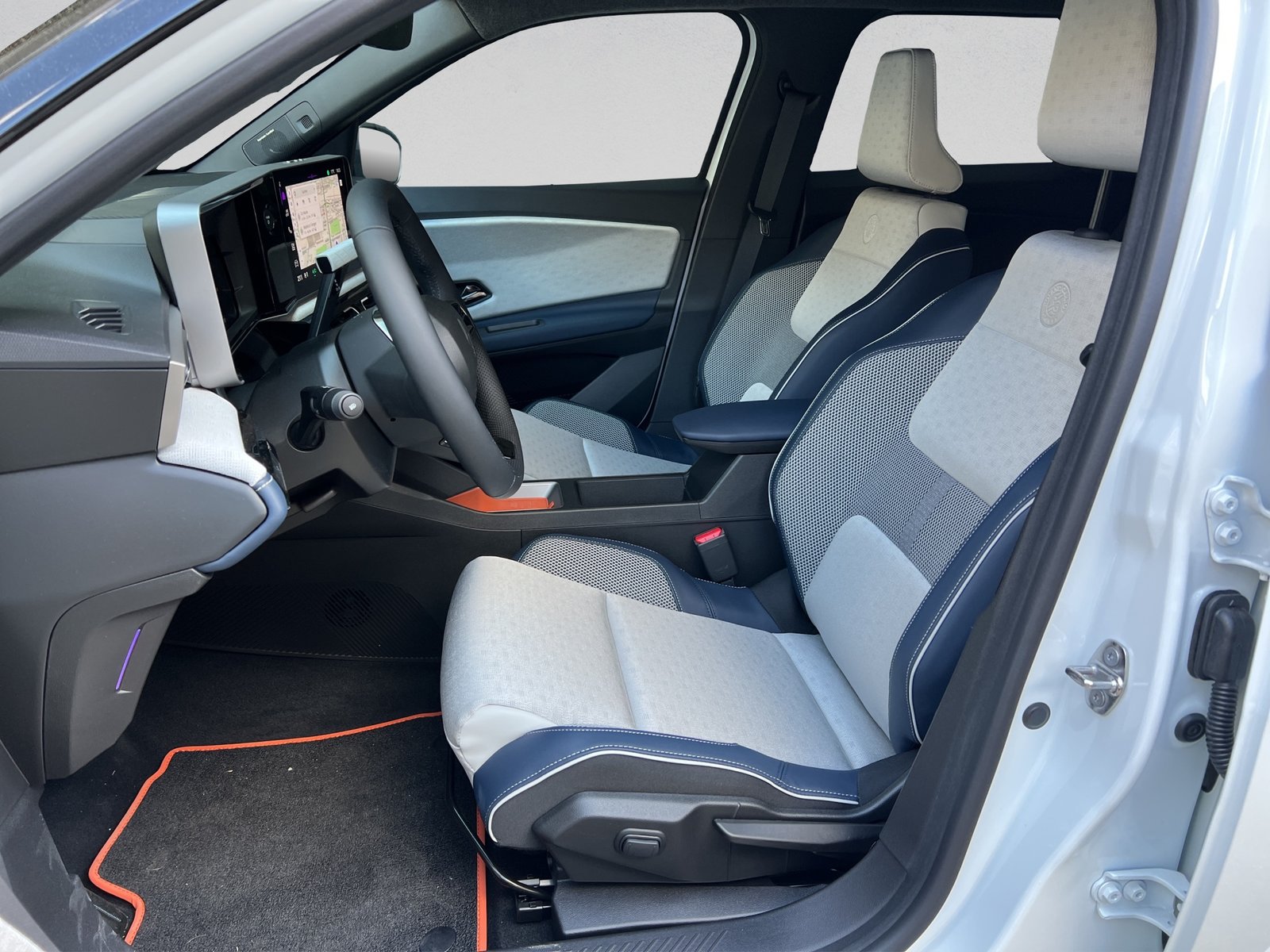 RENAULT R5 E-Tech Comfort Range 52 kWh Roland Garros, Electric, Ex-demonstrator, Automatic - 5