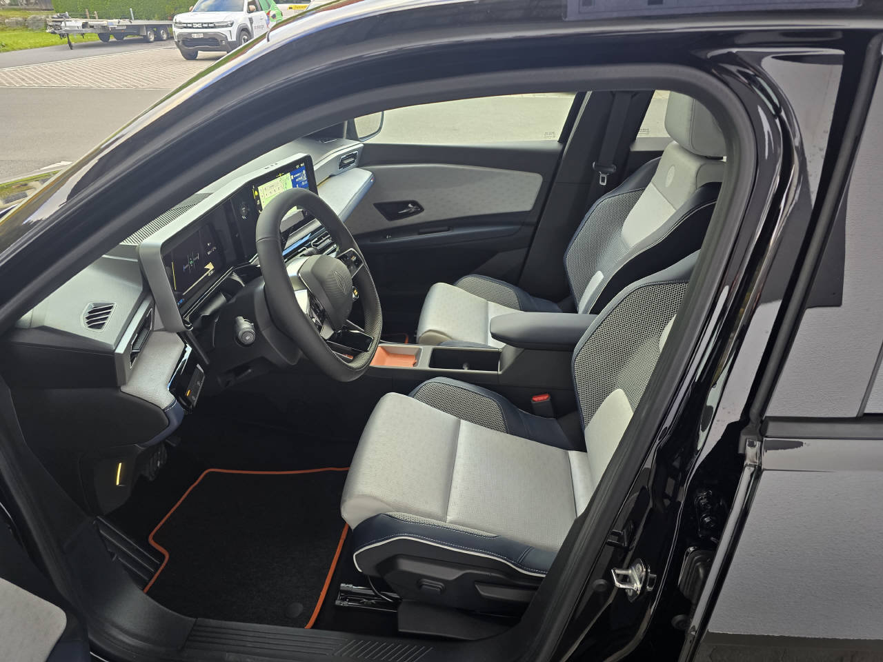 RENAULT R5 E-TECH ELECTRIC Roland Garros 150PS Comfort Range, Électrique, Voiture nouvelle, Automatique - 6