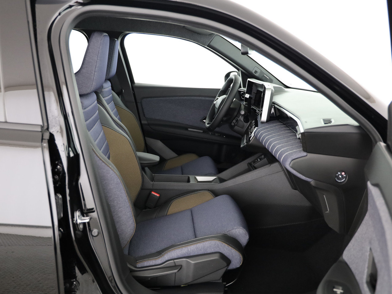 RENAULT R5 E-Tech Comfort Range techno, Electric, New car, Automatic - 7