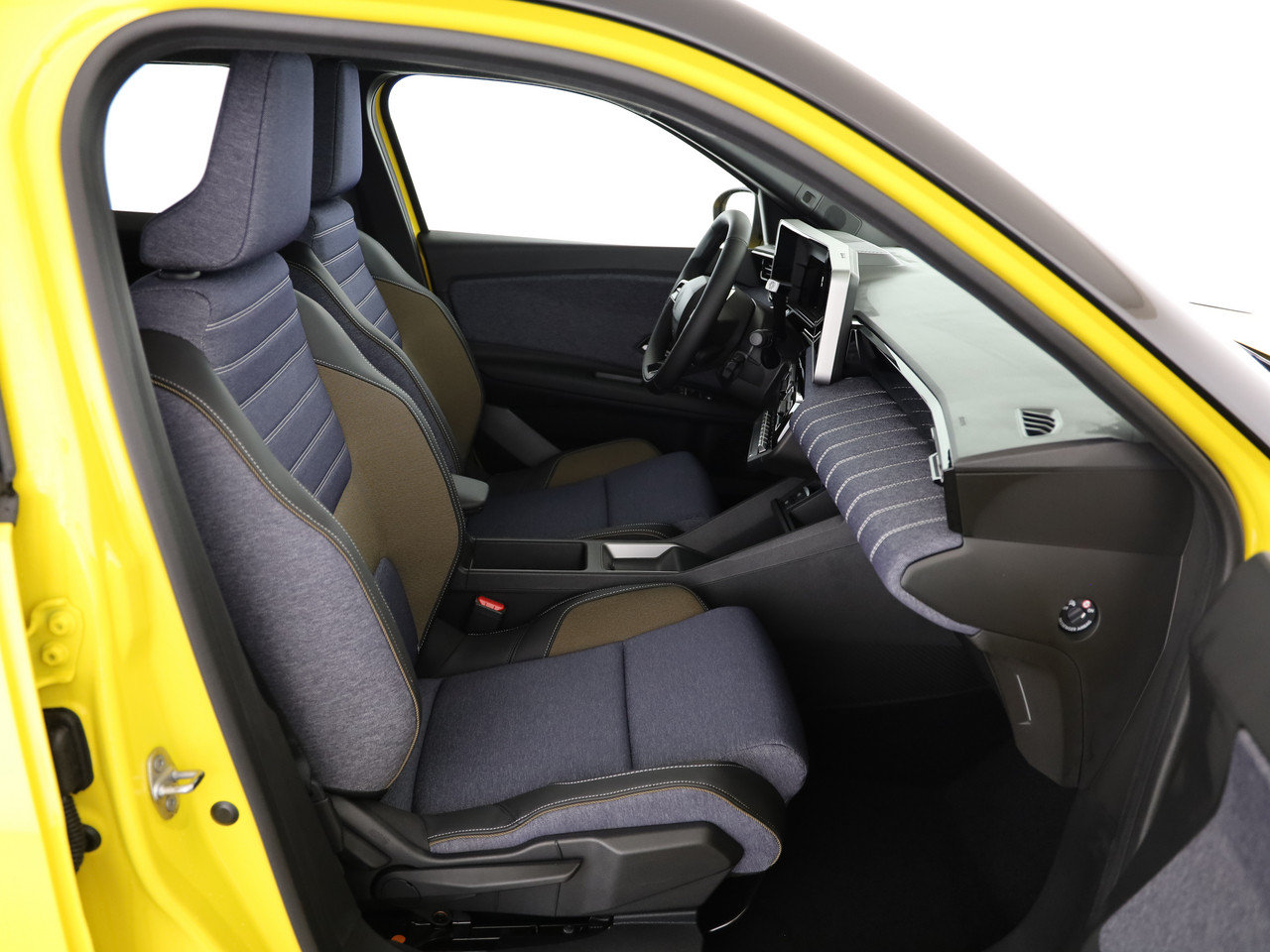 RENAULT R5 E-Tech Comfort Range techno, Electric, New car, Automatic - 7