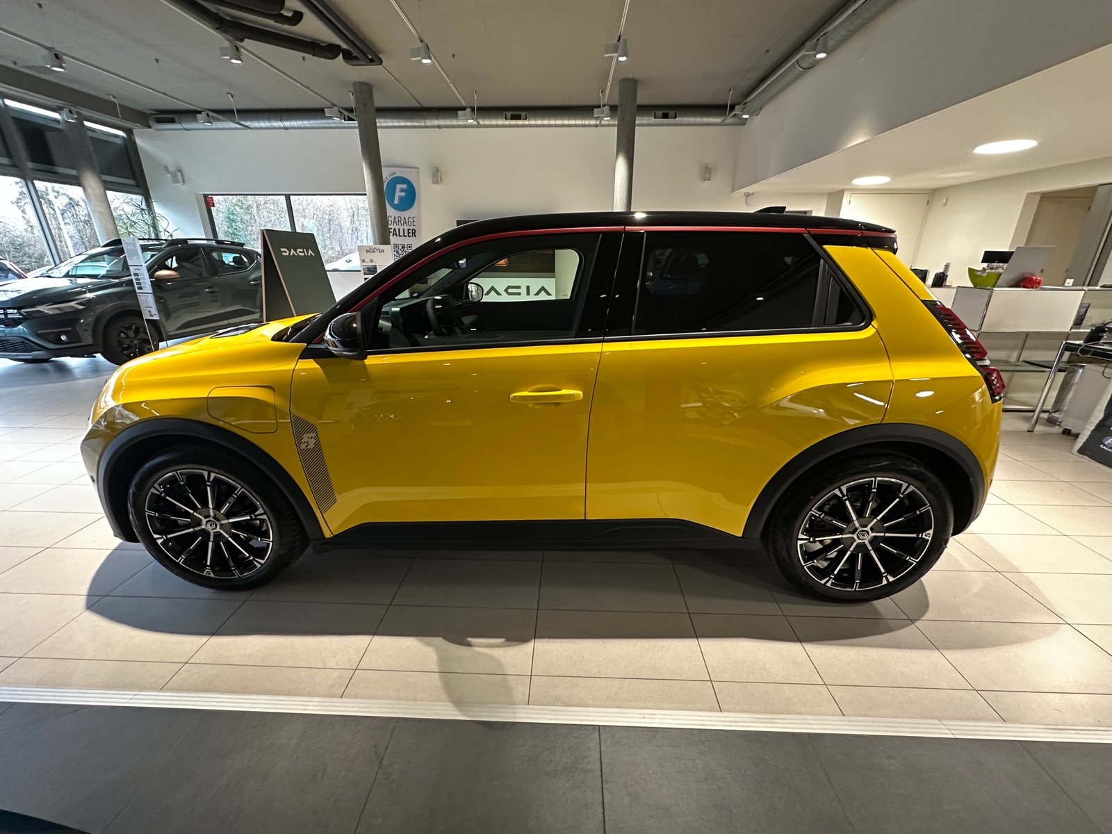 RENAULT R5 E-TECH ELECTRIC techno 150PS Comfort Range, Elettrica, Auto nuove, Automatico - 2