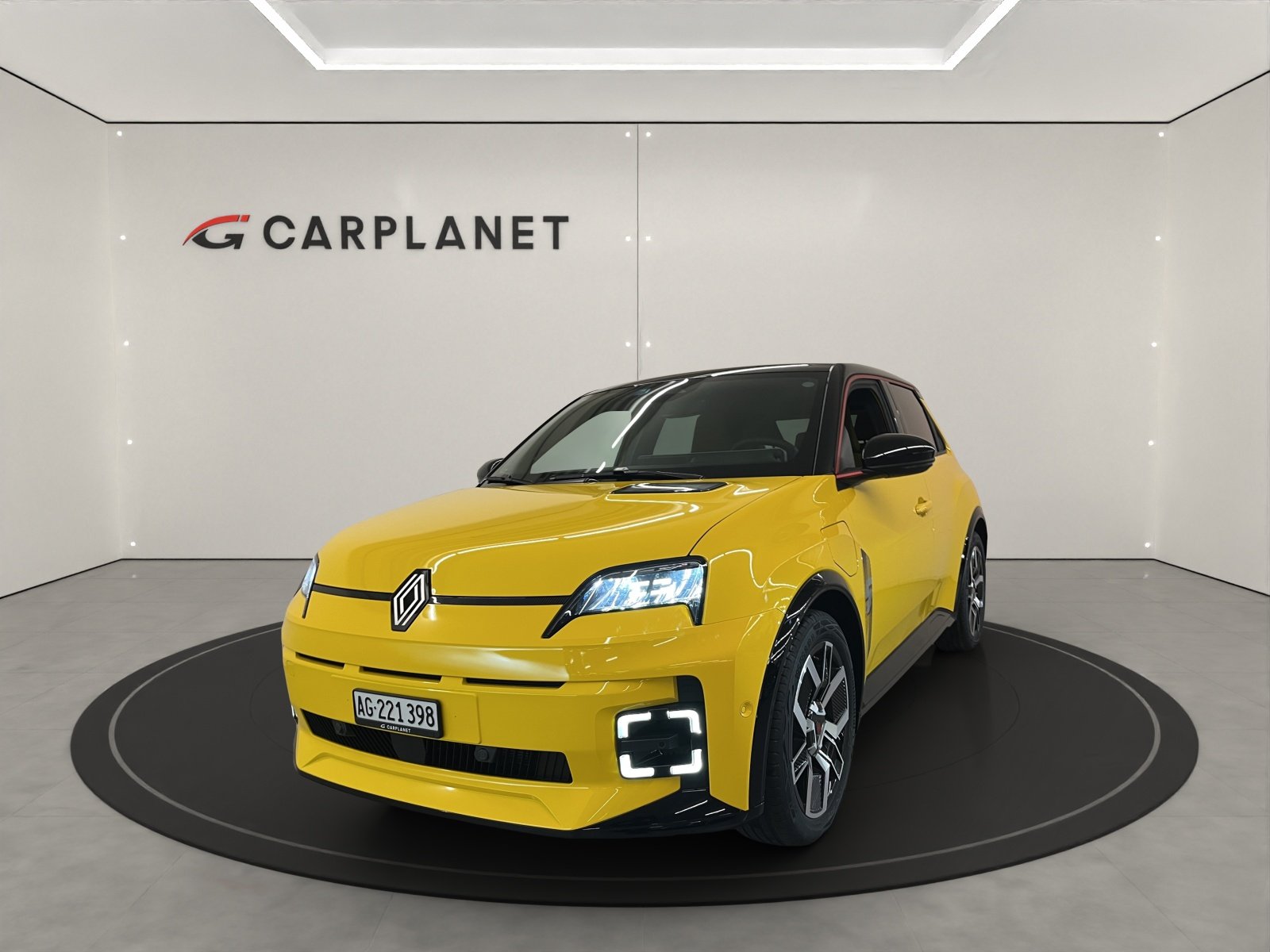RENAULT R5 E-Tech Comfort Range iconic