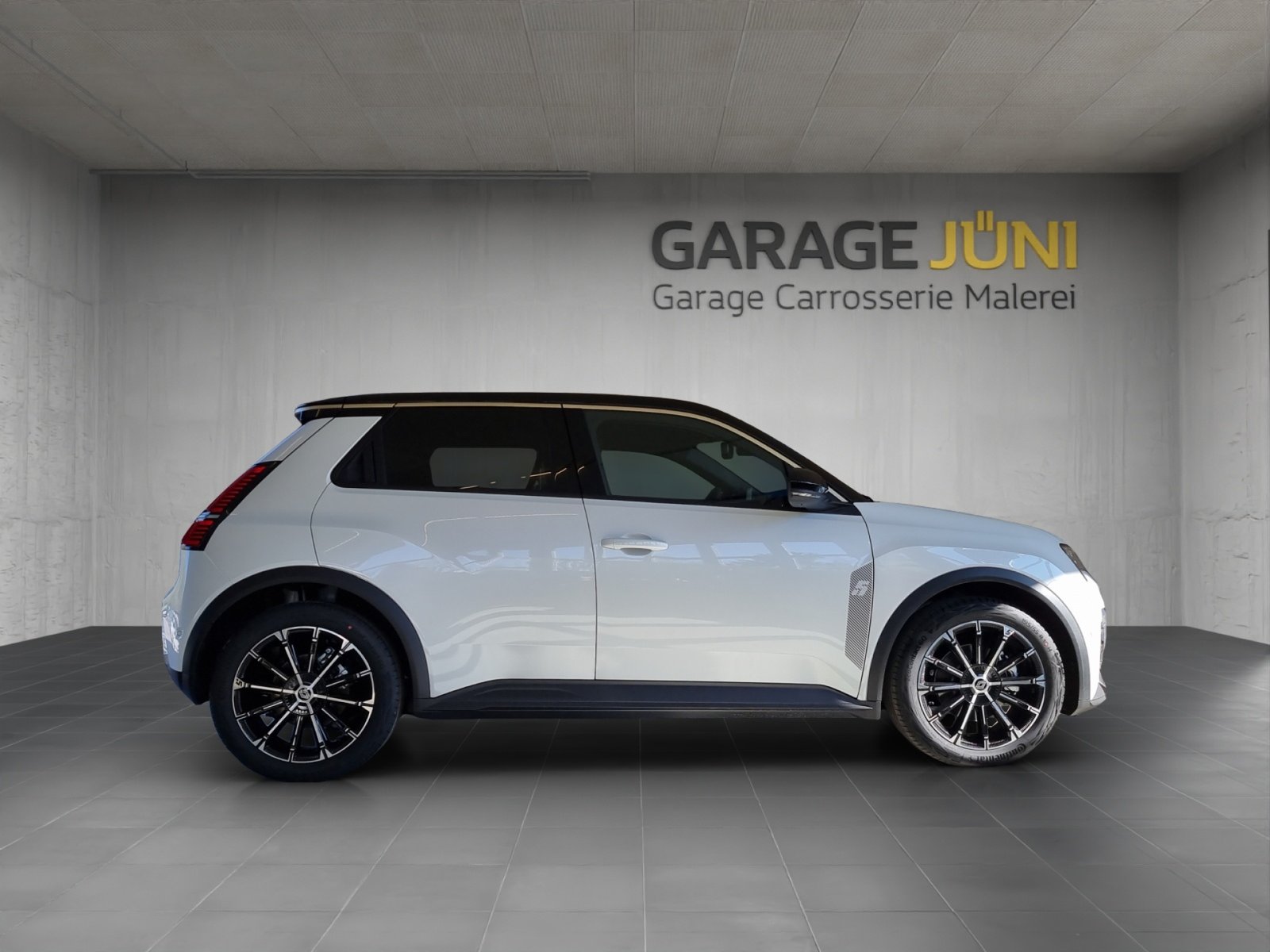 RENAULT R5 E-Tech Comfort Range techno, Electric, New car, Automatic - 2