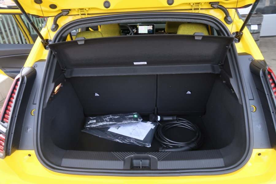 RENAULT R5 E-Tech Comfort Range iconic five, Electric, New car, Automatic - 7