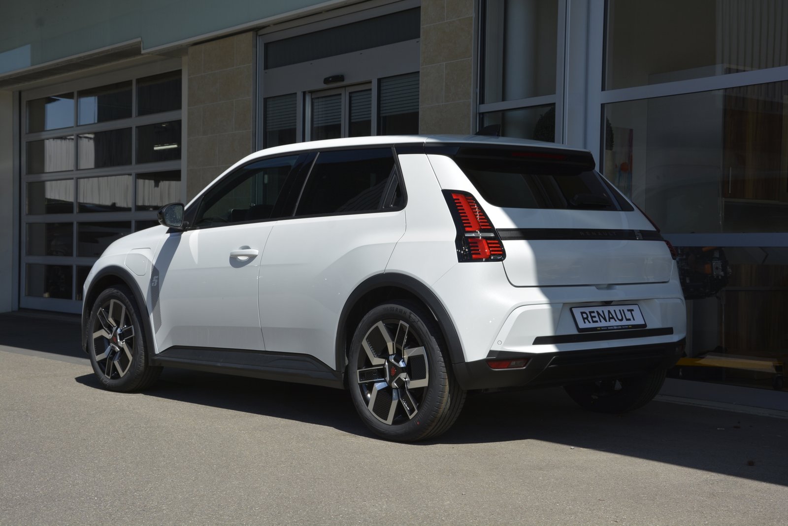 RENAULT R5 E-TECH ELECTRIC techno 150PS Comfort Range, Elettrica, Auto nuove, Automatico - 4