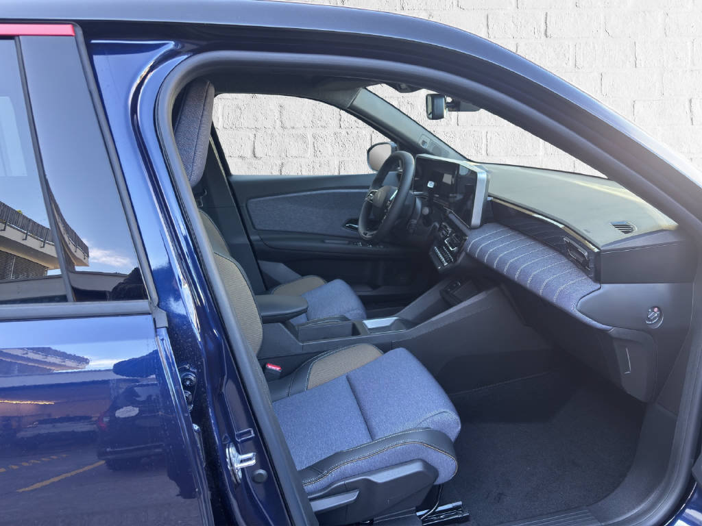 RENAULT R5 E-Tech Comfort Range techno, Electric, New car, Automatic - 7