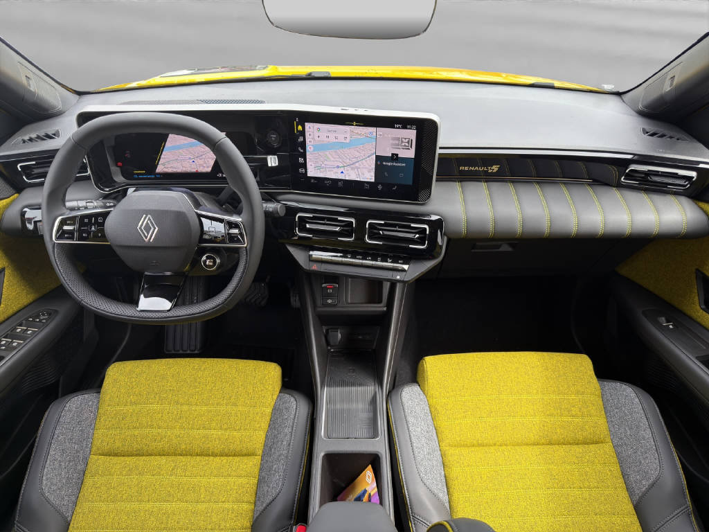 RENAULT R5 E-Tech Comfort Range iconic five, Electric, New car, Automatic - 5