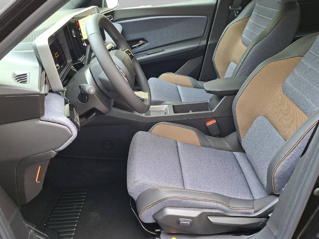 RENAULT R5 E-Tech Comfort Range techno, Electric, New car, Automatic - 4
