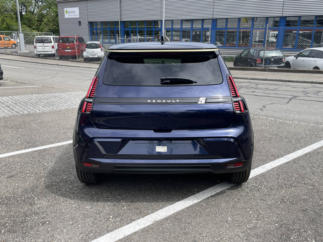 RENAULT R5 E-Tech Comfort Range techno, Electric, New car, Automatic - 5